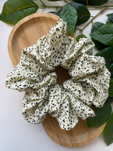 Load image into Gallery viewer, Jumbo speckled scrunchies
